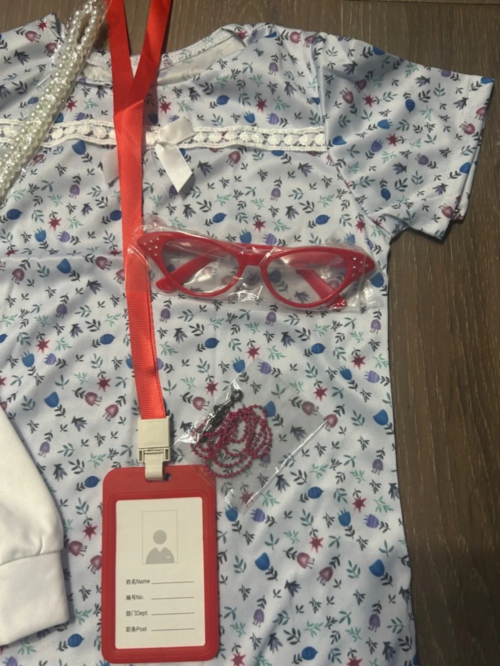 Unbranded direct from the manufacturer Old lady Halloween costume. NWT lg (39)